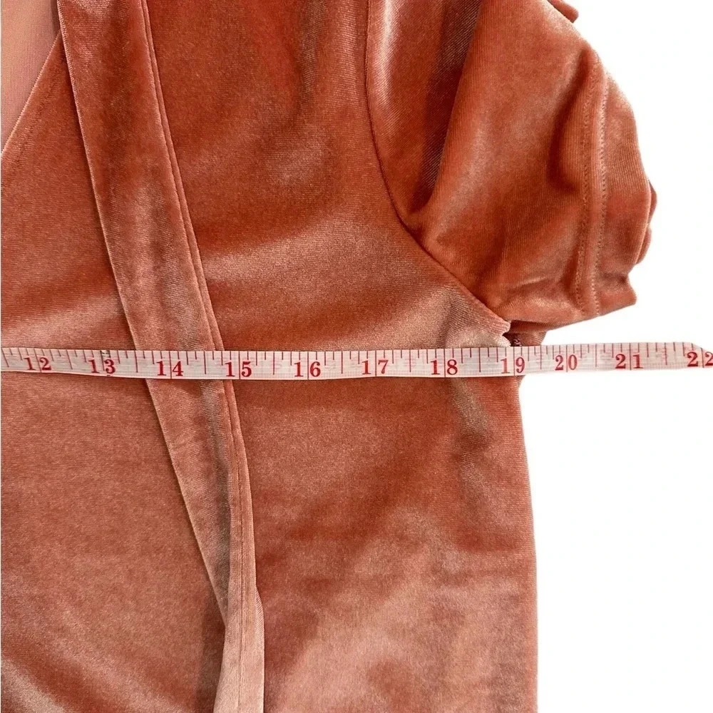 Madewell Velvet Tie Neck Top Dried Coral Short Sleeve Women’s Size Medium EUC - Picture 6 of 7